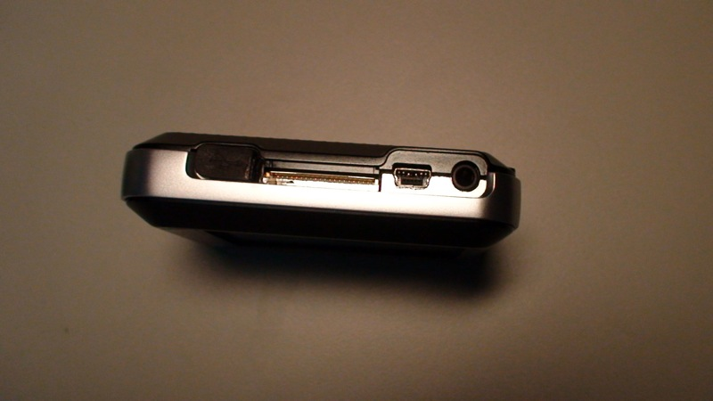Illustration for article titled MTube, the Smallest PC in the World in Action
